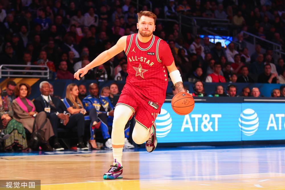 赛场上迸发 赛场上迸发